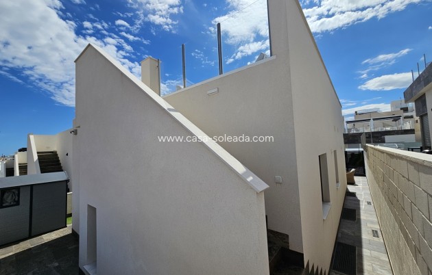 Reventa - Villa - Villamartin - Villamartín