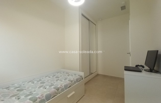 Resale - Villa - Rojales