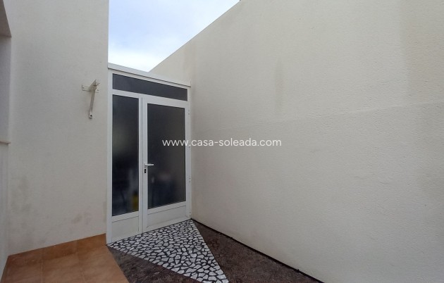 Resale - Villa - Rojales