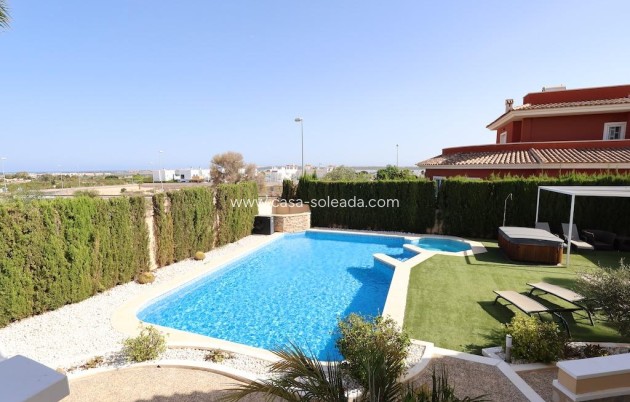 Herverkoop - Villa - Ciudad Quesada