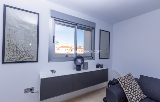 Reventa - Apartamento / piso - Villamartin - Villamartín