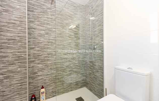 Reventa - Apartamento / piso - Villamartin - Villamartín