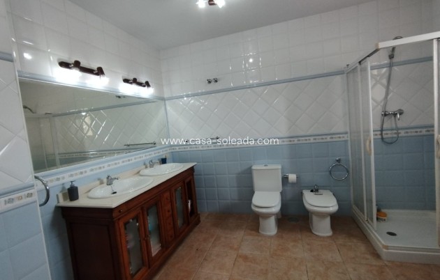 Herverkoop - Villa - Torrevieja