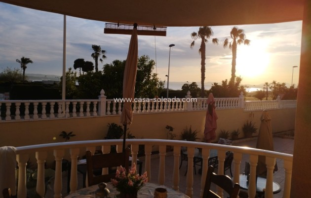 Herverkoop - Villa - Torrevieja