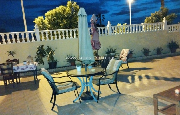 Herverkoop - Villa - Torrevieja