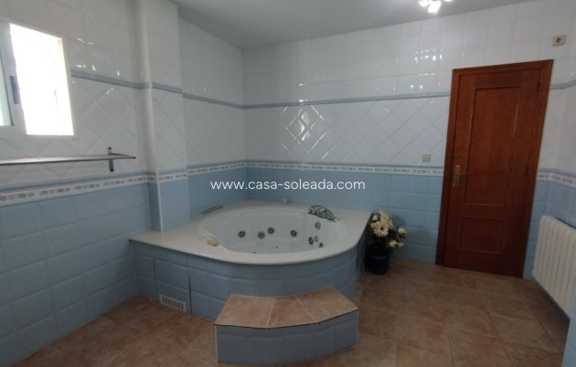 Herverkoop - Villa - Torrevieja