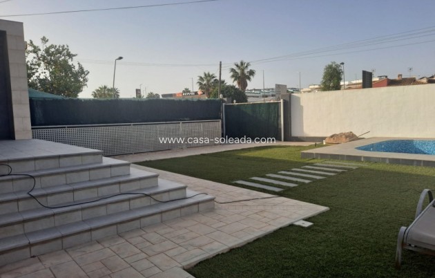 Reventa - Villa - Torrevieja