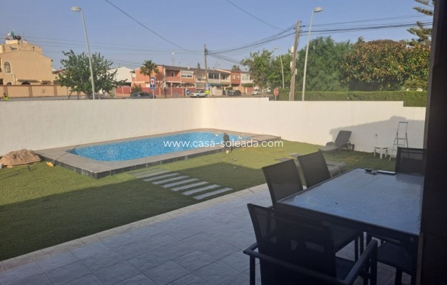 Reventa - Villa - Torrevieja