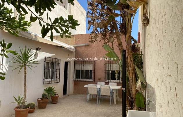 Revente - Villa - Los Nietos