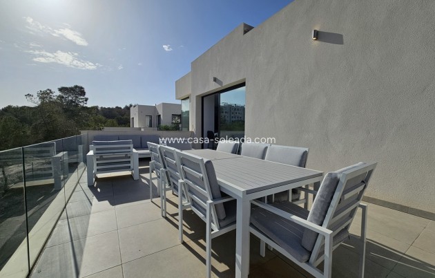 Reventa - Villa - Las Colinas Golf Resort