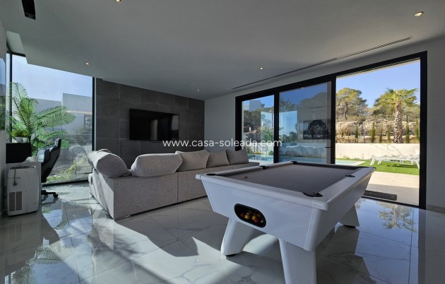 Reventa - Villa - Las Colinas Golf Resort