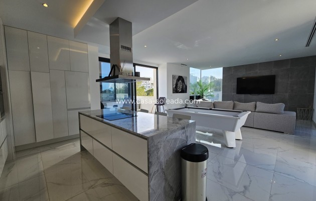 Reventa - Villa - Las Colinas Golf Resort