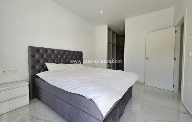 Reventa - Villa - Las Colinas Golf Resort