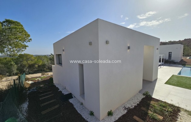 Reventa - Villa - Las Colinas Golf Resort