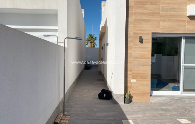 Reventa - Villa - Avileses