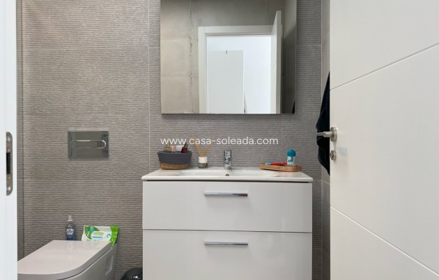 Reventa - Villa - Avileses