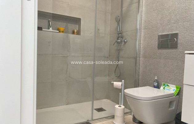 Reventa - Villa - Avileses
