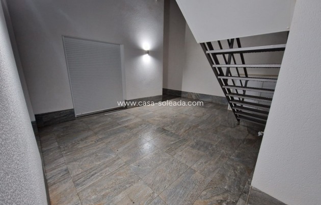 Reventa - Villa - Avileses