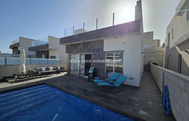 Herverkoop - Villa - Villamartin - Villamartín