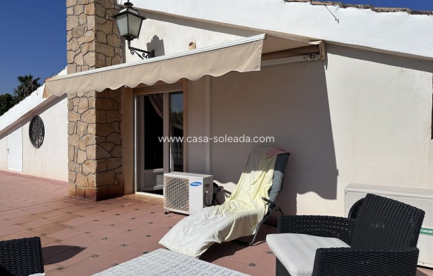 Resale - Villa - Elche