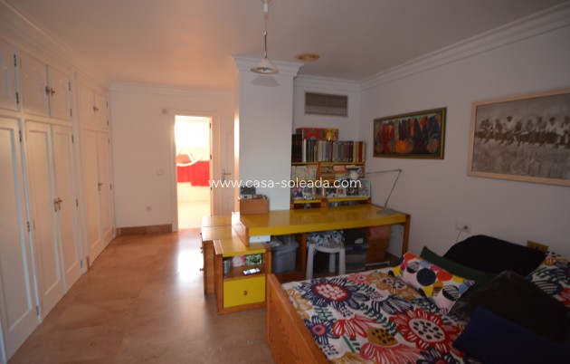 Herverkoop - Villa - Torrevieja