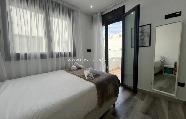 Herverkoop - Villa - Los Altos