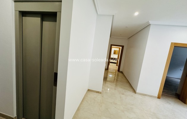 Obra nueva - Villa - Dehesa De Campoamor