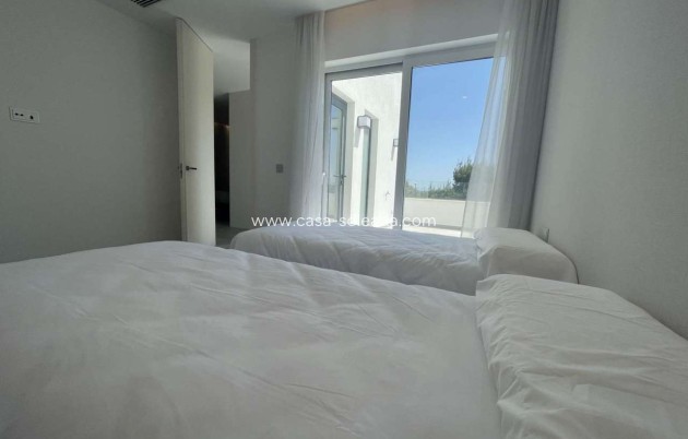 Herverkoop - Villa - Las Colinas Golf Resort