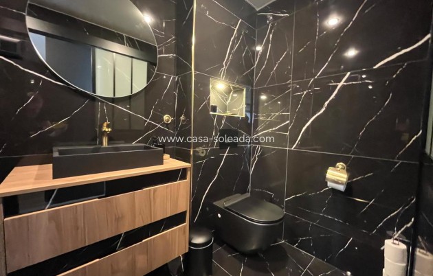 Reventa - Apartamento / piso - Torrevieja