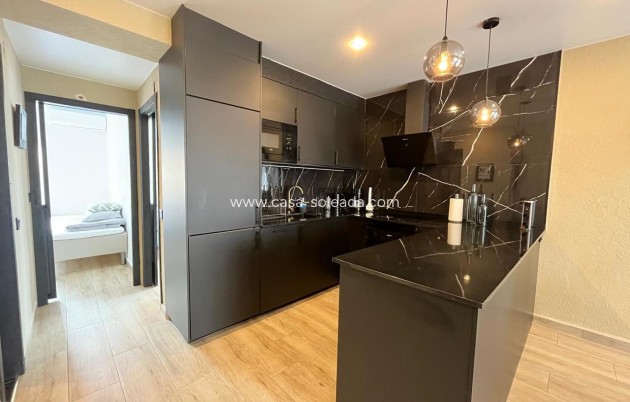 Reventa - Apartamento / piso - Torrevieja