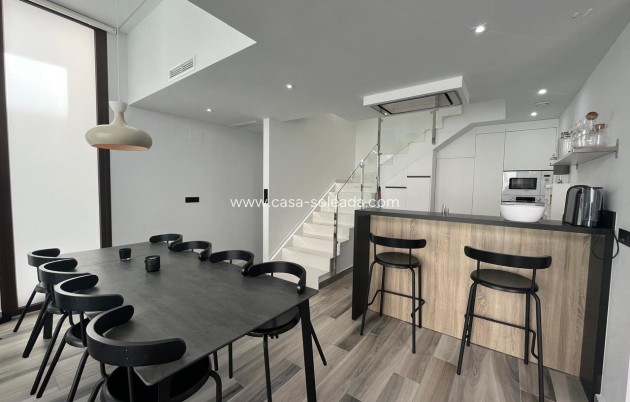 Reventa - Villa - Los Balcones