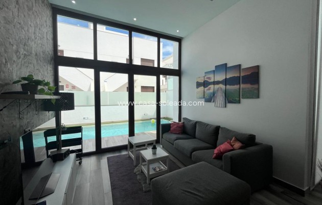 Reventa - Villa - Los Balcones