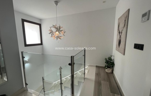 Reventa - Villa - Los Balcones