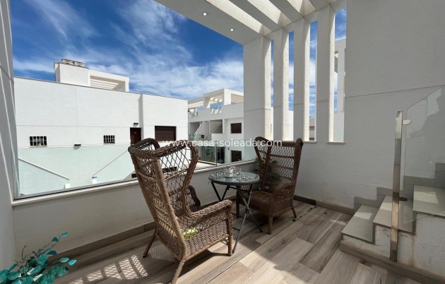 Reventa - Villa - Los Balcones