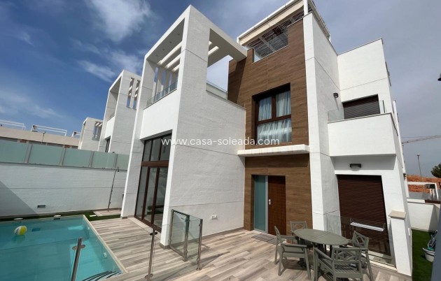 Reventa - Villa - Los Balcones