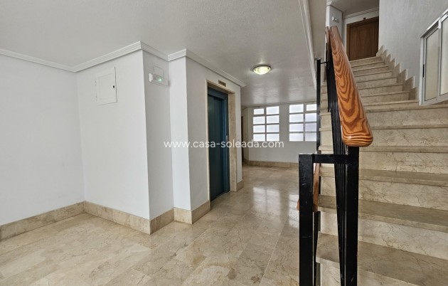 Resale - Apartment / flat - La Zenia