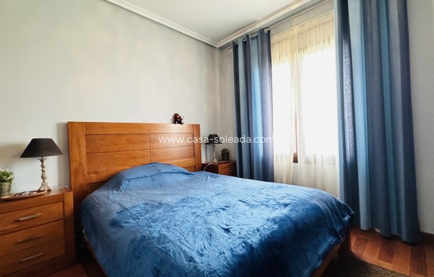 Resale - Villa - Algorfa