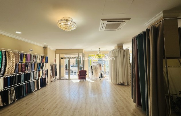 Revente - Commercial - Torrevieja