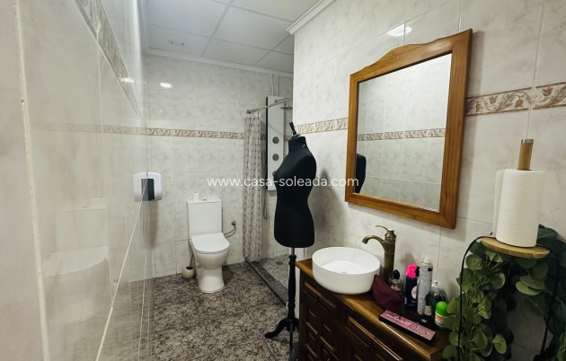 Revente - Commercial - Torrevieja