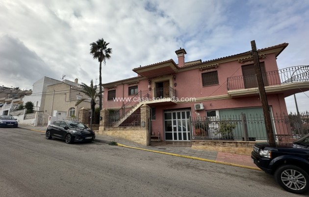 Resale - Commercial - San Miguel de Salinas