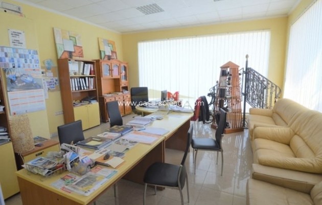 Resale - Commercial - San Miguel de Salinas
