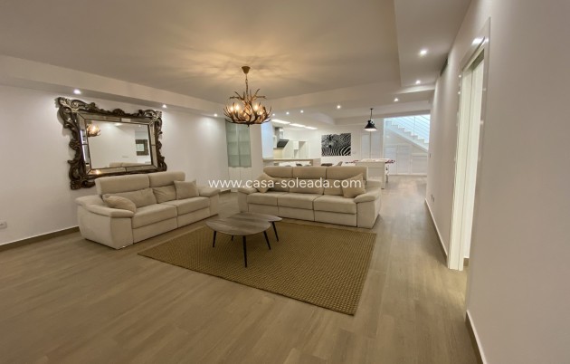 Reventa - Villa - San Miguel de Salinas