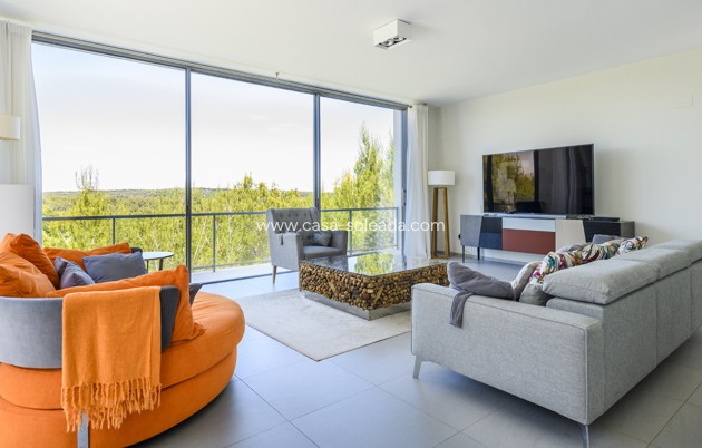 Resale - Villa - Las Colinas Golf Resort