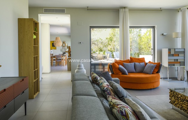 Resale - Villa - Las Colinas Golf Resort
