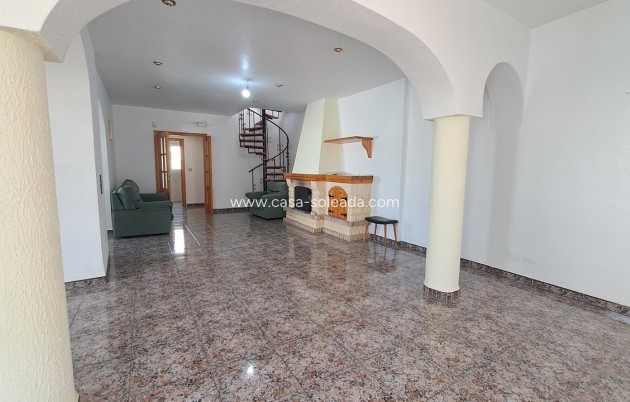 Reventa - Villa - Villamartin - Villamartín