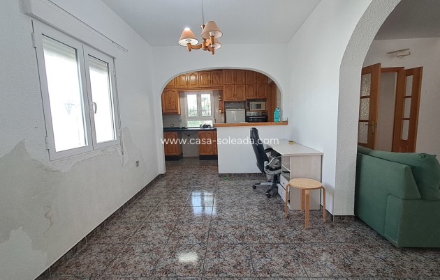 Reventa - Villa - Villamartin - Villamartín