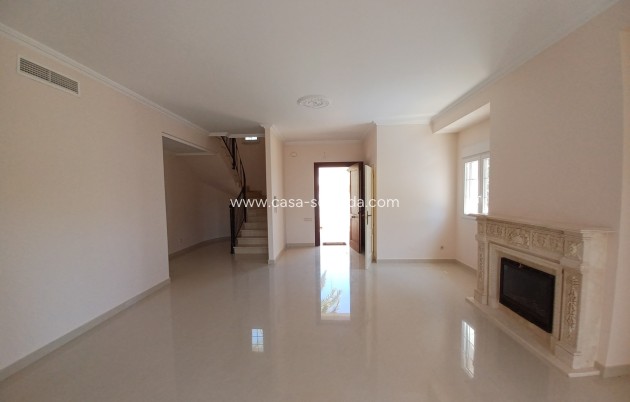 Resale - Villa - Cabo Roig