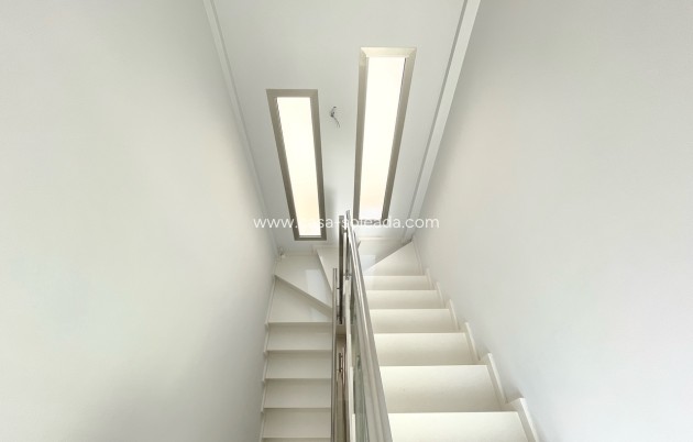 Reventa - Villa - Villamartin - Villamartín
