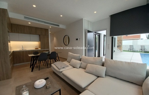 Reventa - Villa - Pilar de la Horadada