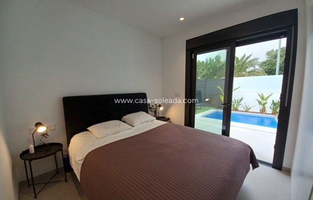 Reventa - Villa - Pilar de la Horadada